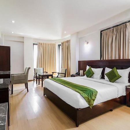Treebo Trend Hotel Parker Ahmedabad Ngoại thất bức ảnh