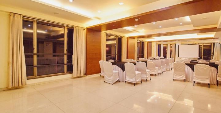Treebo Trend Hotel Parker Ahmedabad Ngoại thất bức ảnh