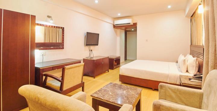 Treebo Trend Hotel Parker Ahmedabad Ngoại thất bức ảnh