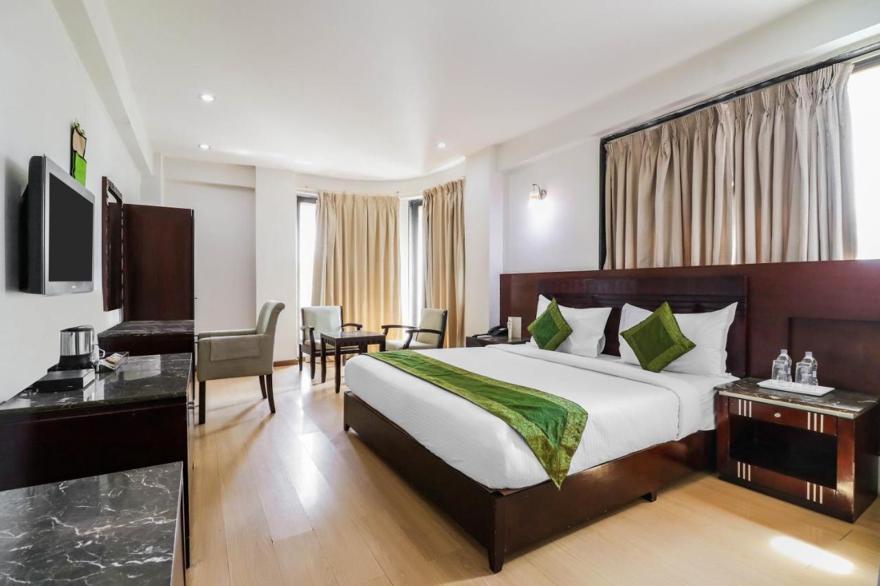 Treebo Trend Hotel Parker Ahmedabad Ngoại thất bức ảnh