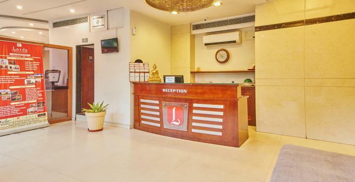 Treebo Trend Hotel Parker Ahmedabad Ngoại thất bức ảnh